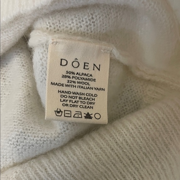 Doen NWT Ruffled Sweater - Picture 6 of 8